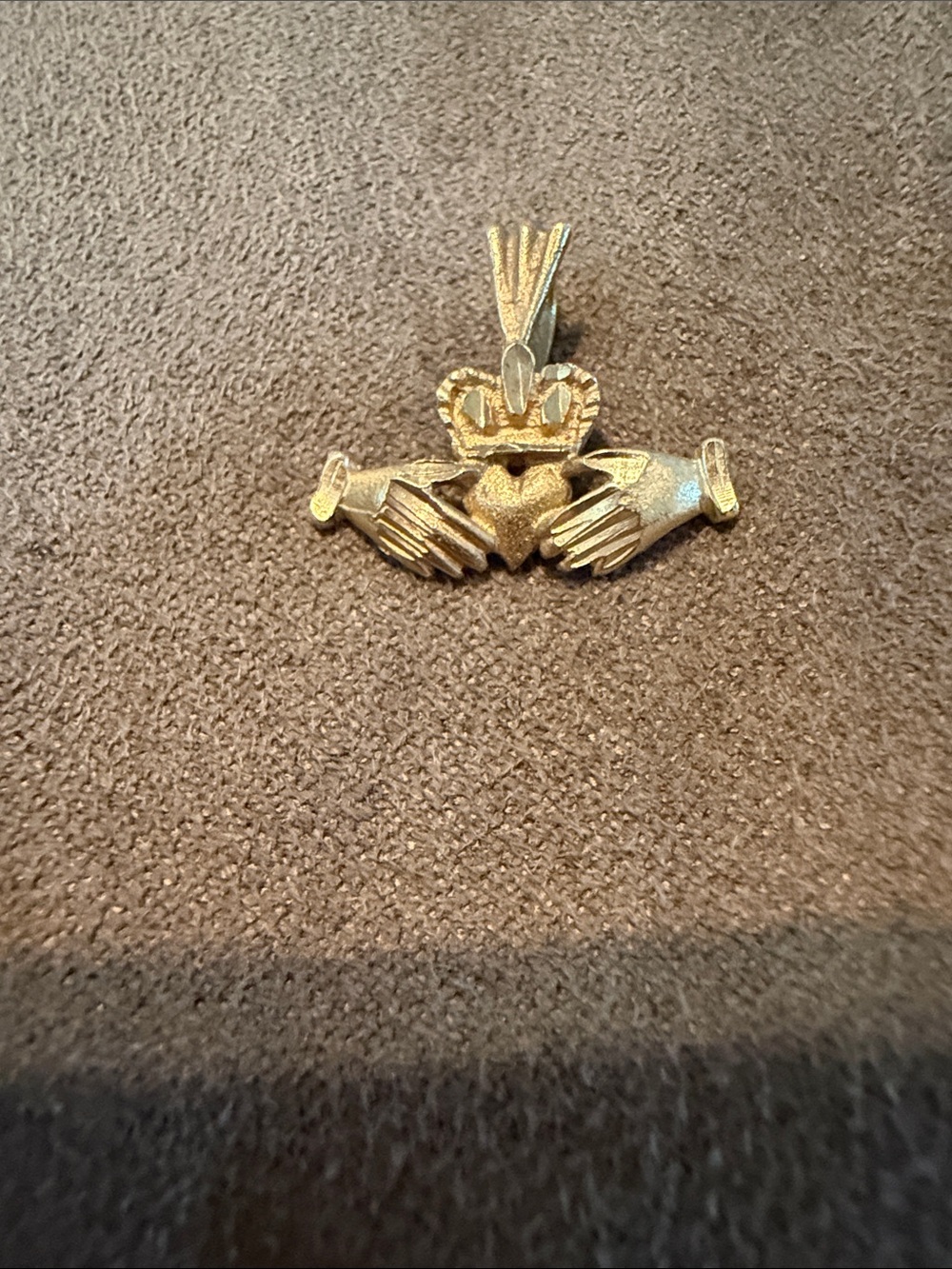 Gold Claddagh Pendant Necklace Charm